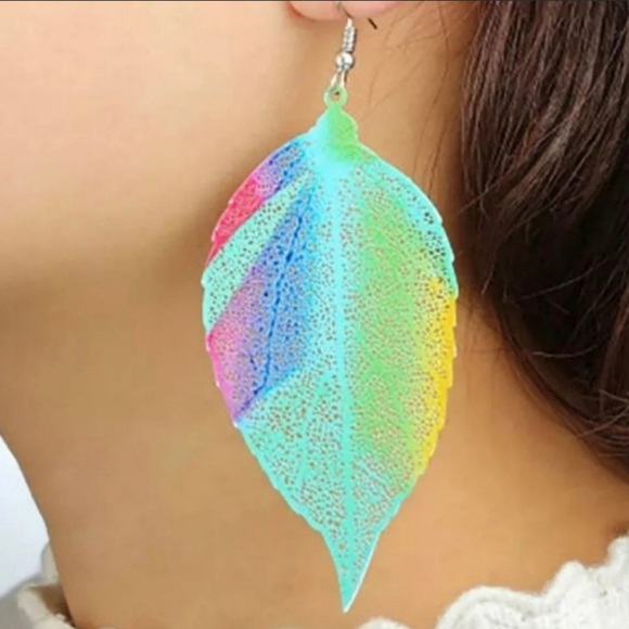 Multicolored Leaf-shaped earrings - Picture 2 of 5